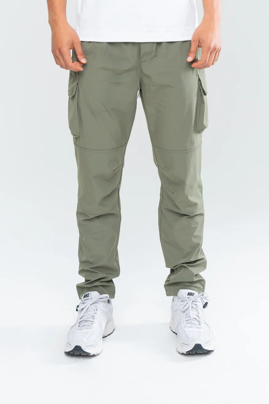 MEN'S PERFORMANCE TECH CARGO JOGGERS - OLIVE - Image 3