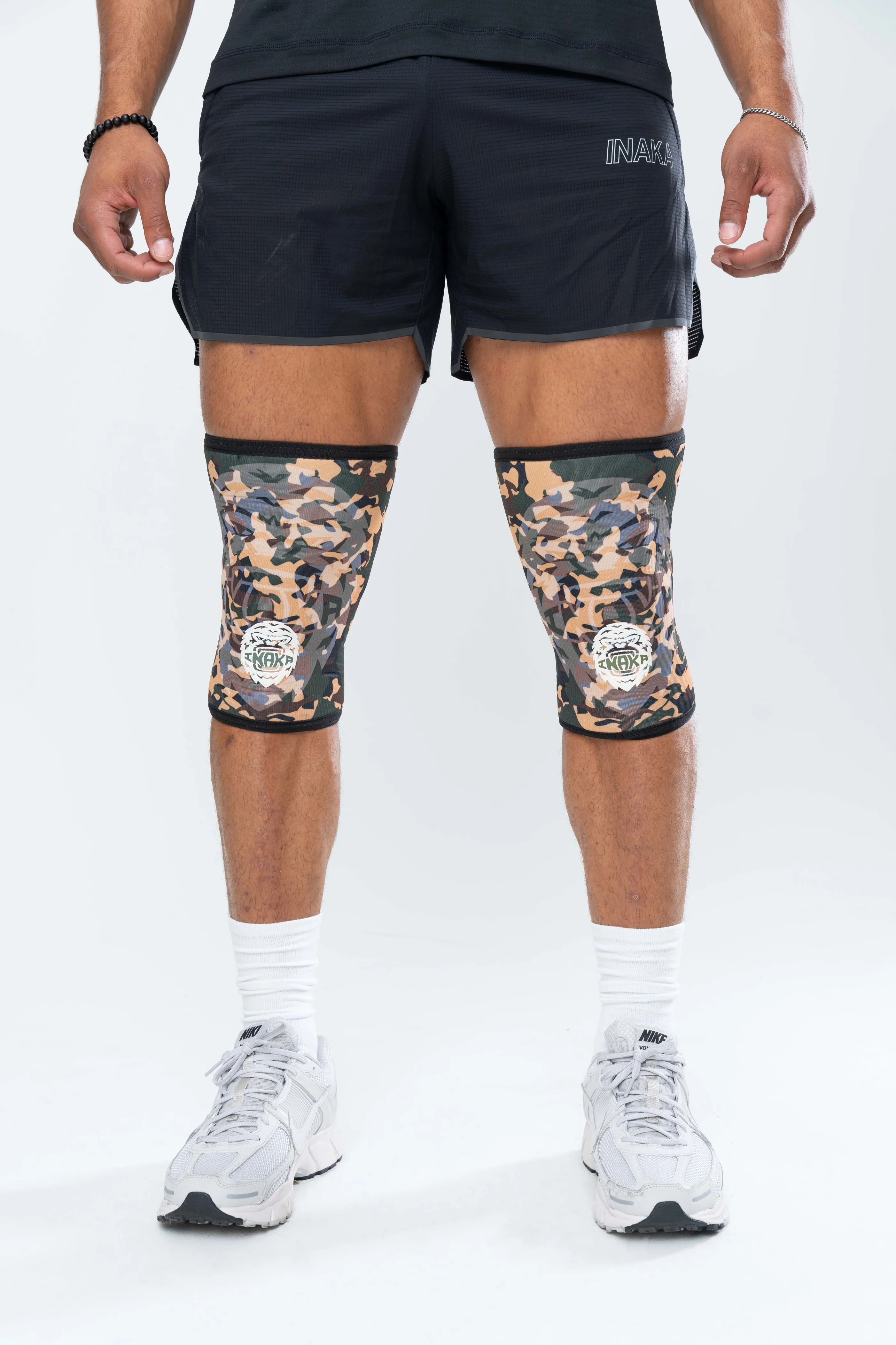 V2 KNEE SLEEVES - COMRADE GREEN - Image 3